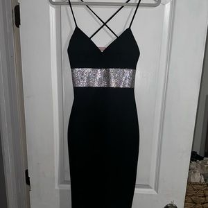 Black bodycon dress